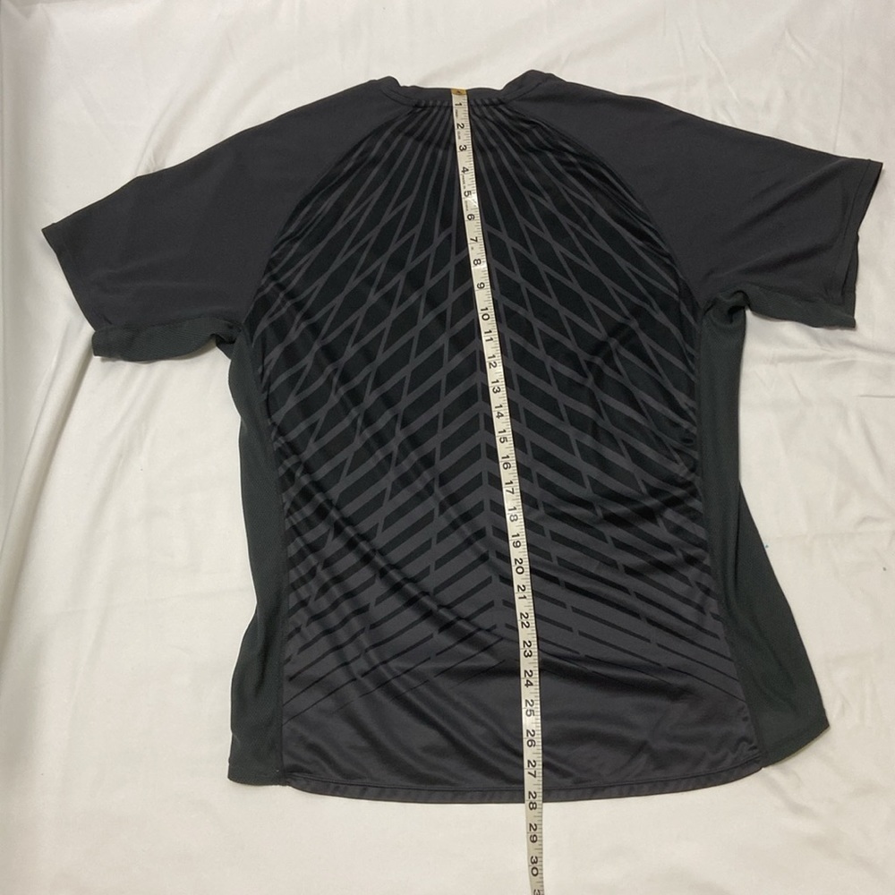 NIKE,MEN,DARK GREY,DRI-FIT,SHORT SLEEVE,ATHLETIC T-SHIRT.SIZE-LARGE - Picture 7 of 13